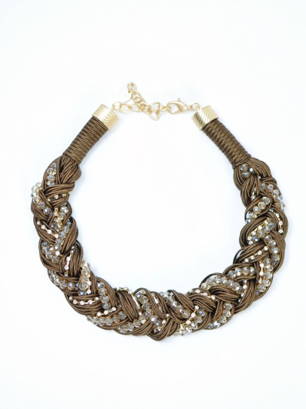 Collar corto trenzado con cristales