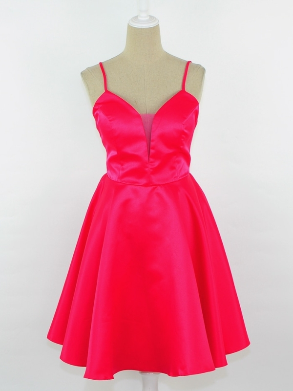 vestido corto de fiesta con tirantes fucsia