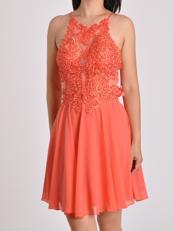 vestido de fiesta corto cuello halter coral