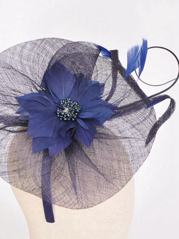 Tocado elegante para bodas Flor de Plumas 2