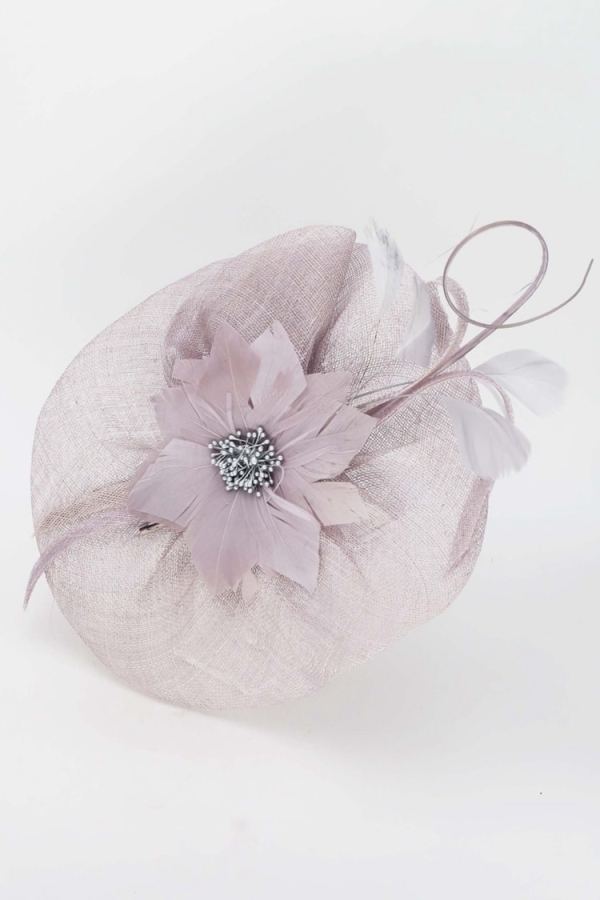 Tocado elegante para bodas Flor de Plumas GRIS