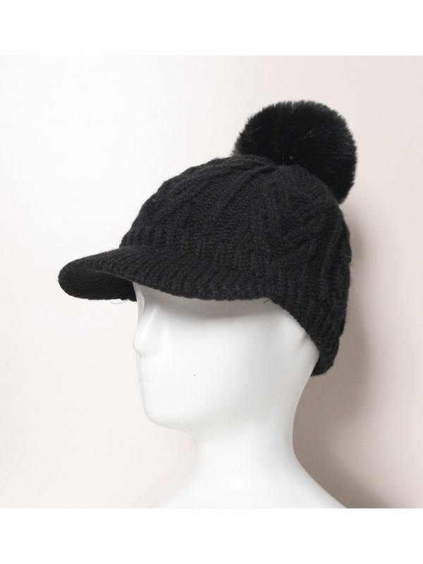 Gorro de lana con Visera y Pompón NEGRO