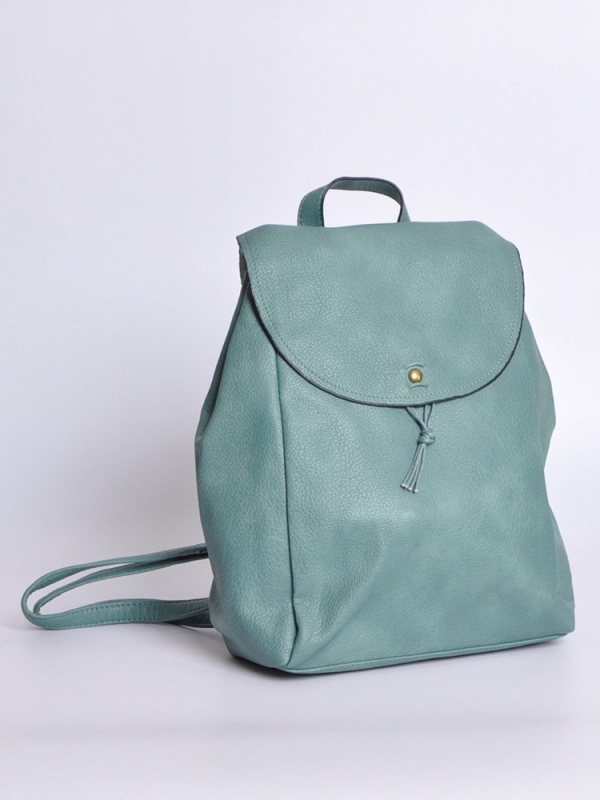 Mochila con solapa y cremallera VERDE