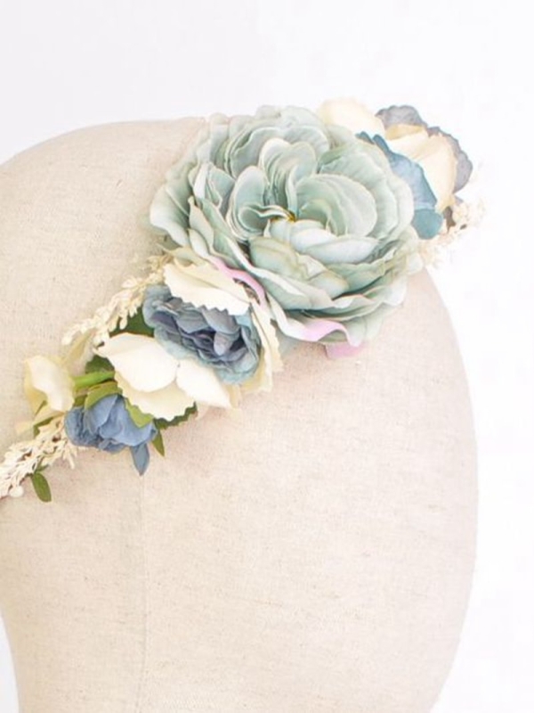 Corona diadema con flores VERDE DETALLE