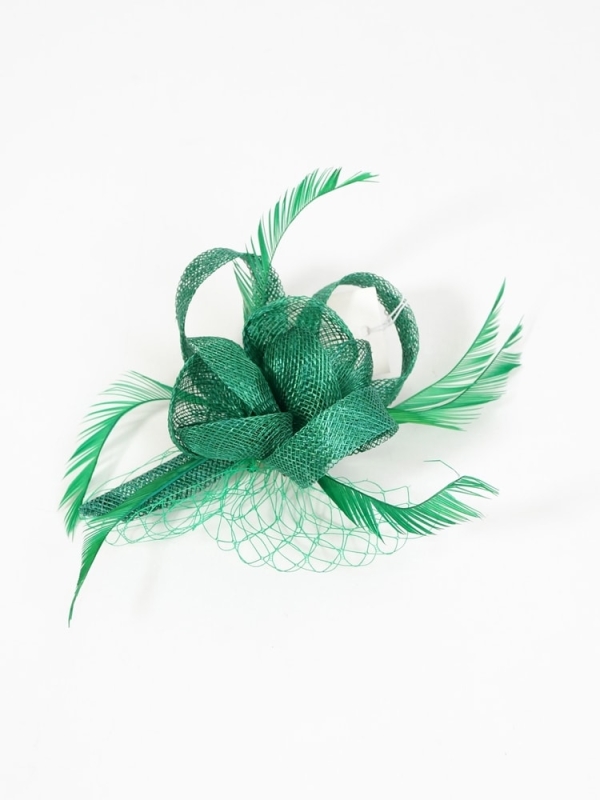 Tocado broche con red y plumas VERDE