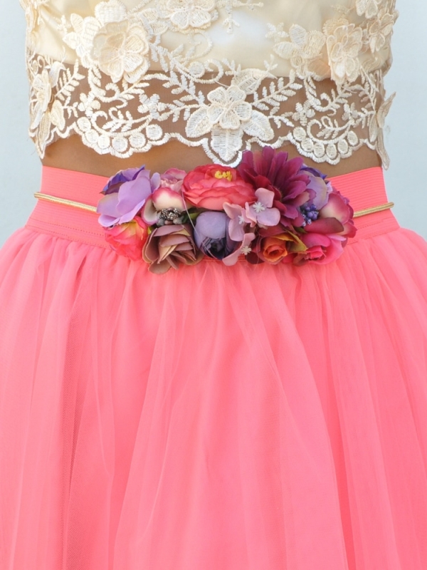 Cinturón de flores con cuerda tono rosa
