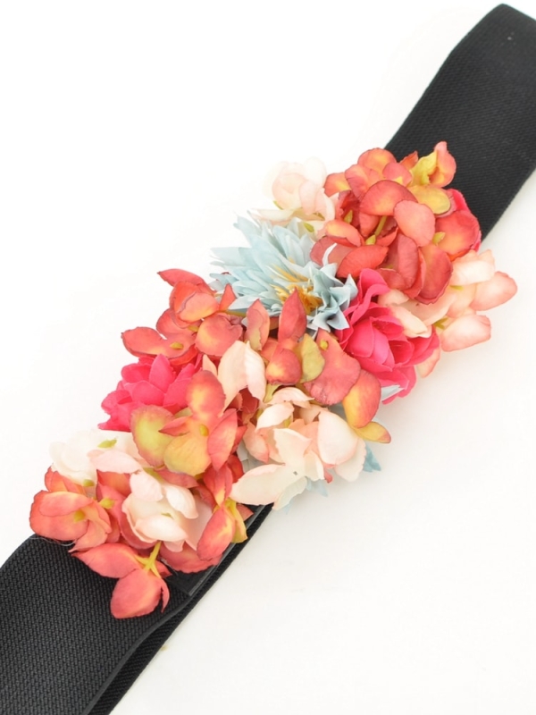 Cinturón elástico de flores tono rojo DETALLE