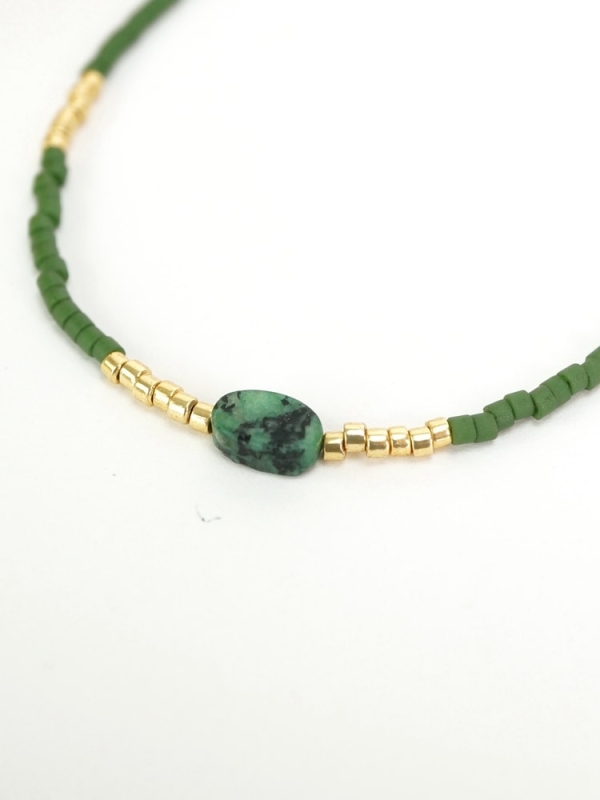 Pulsera acero inoxidable con piedra verde detalle 2