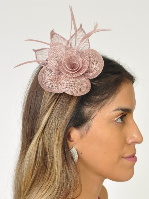 Tocado broche flor tres pétalos ROSA PALO DETALLE