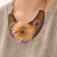Collar corto con detalle visón marron