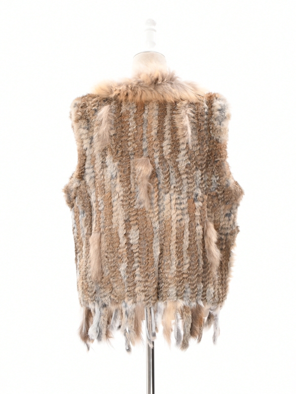 Chaleco pelo natural mapache con flecos ESPALDA
