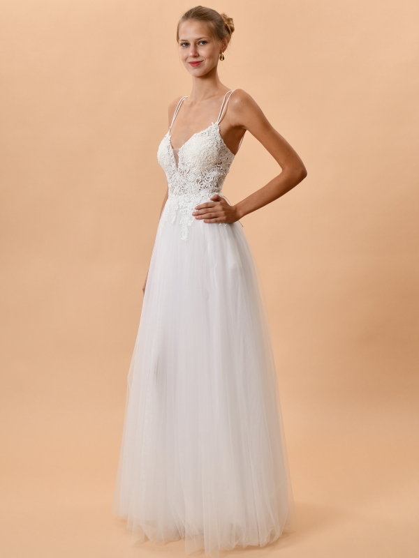 Vestido de Novia tul espalda al aire perfil