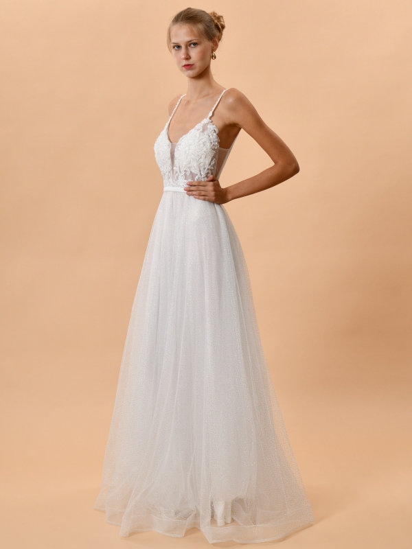 Vestido de novia tul con pedrerías Crystal perfil