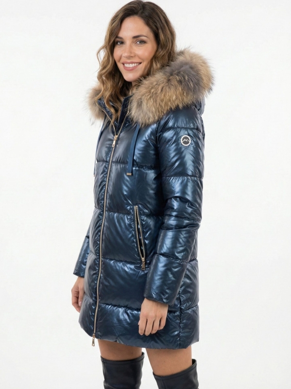 Abrigo acolchado largo metalizado con pelo natural verde petroleo