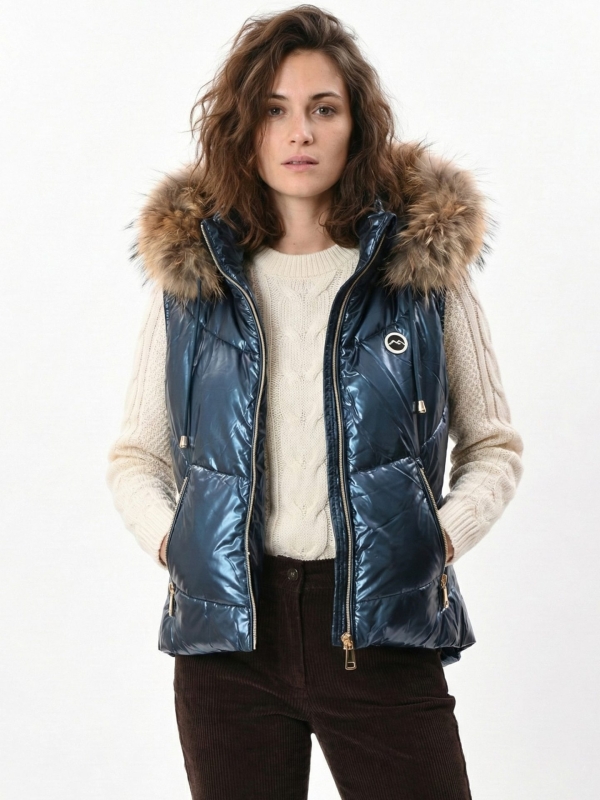 Chaleco acolchado metalizado con capucha pelo natural VERDE PETROLEO