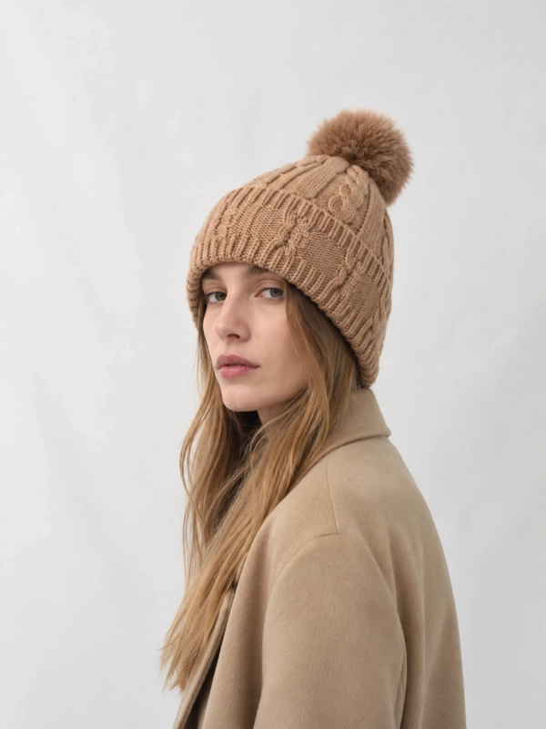 Gorro de lana con pompón de Mujer